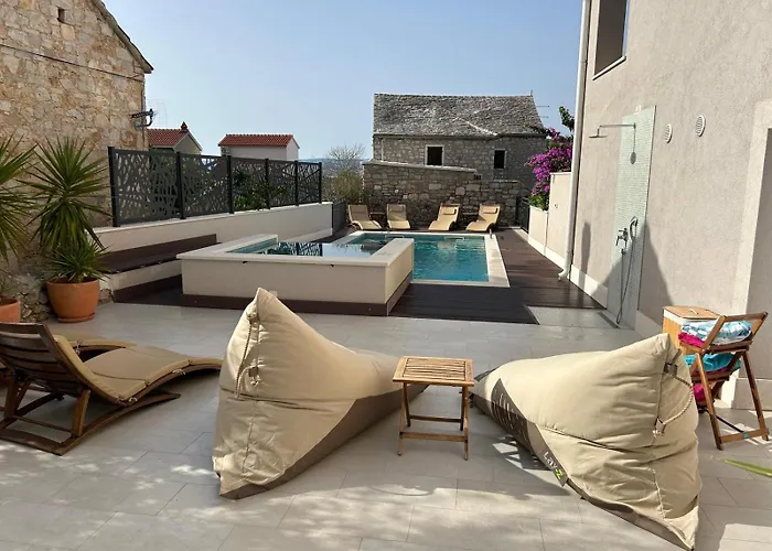 Bol Summer Residence