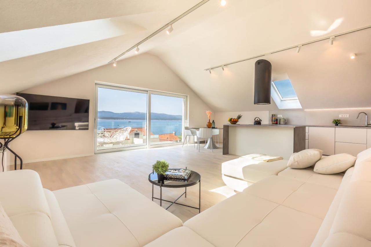 Summer Apartment *