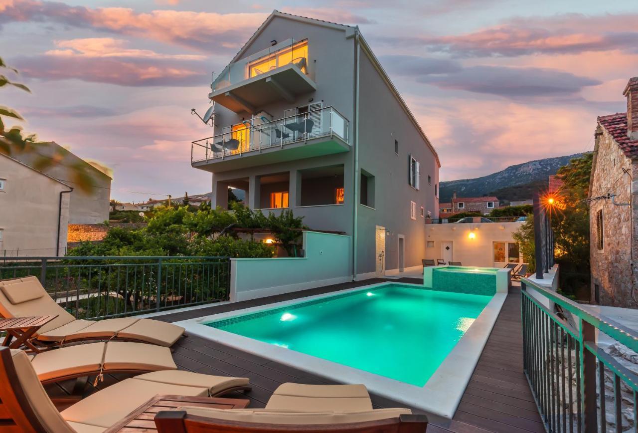 Summer Apartment