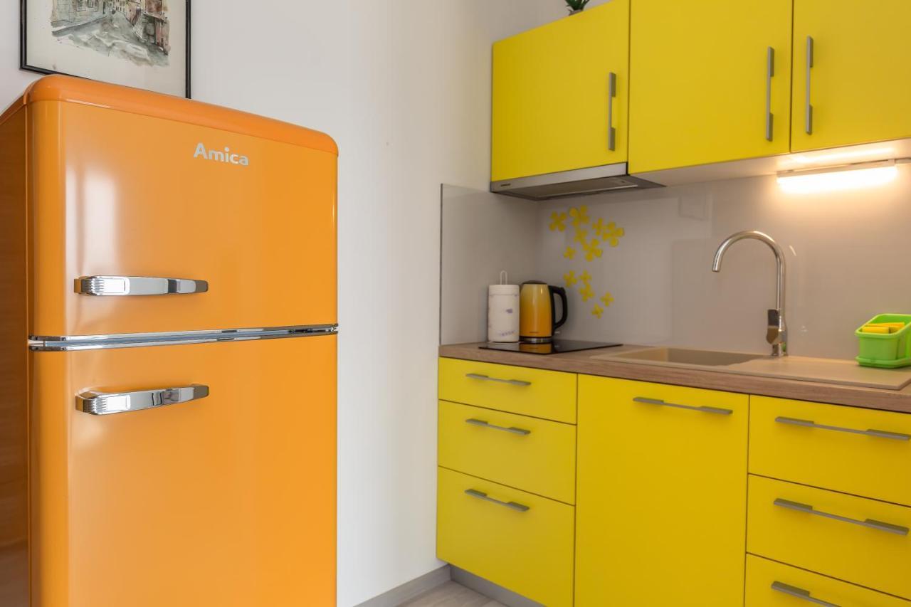 Summer Apartment *